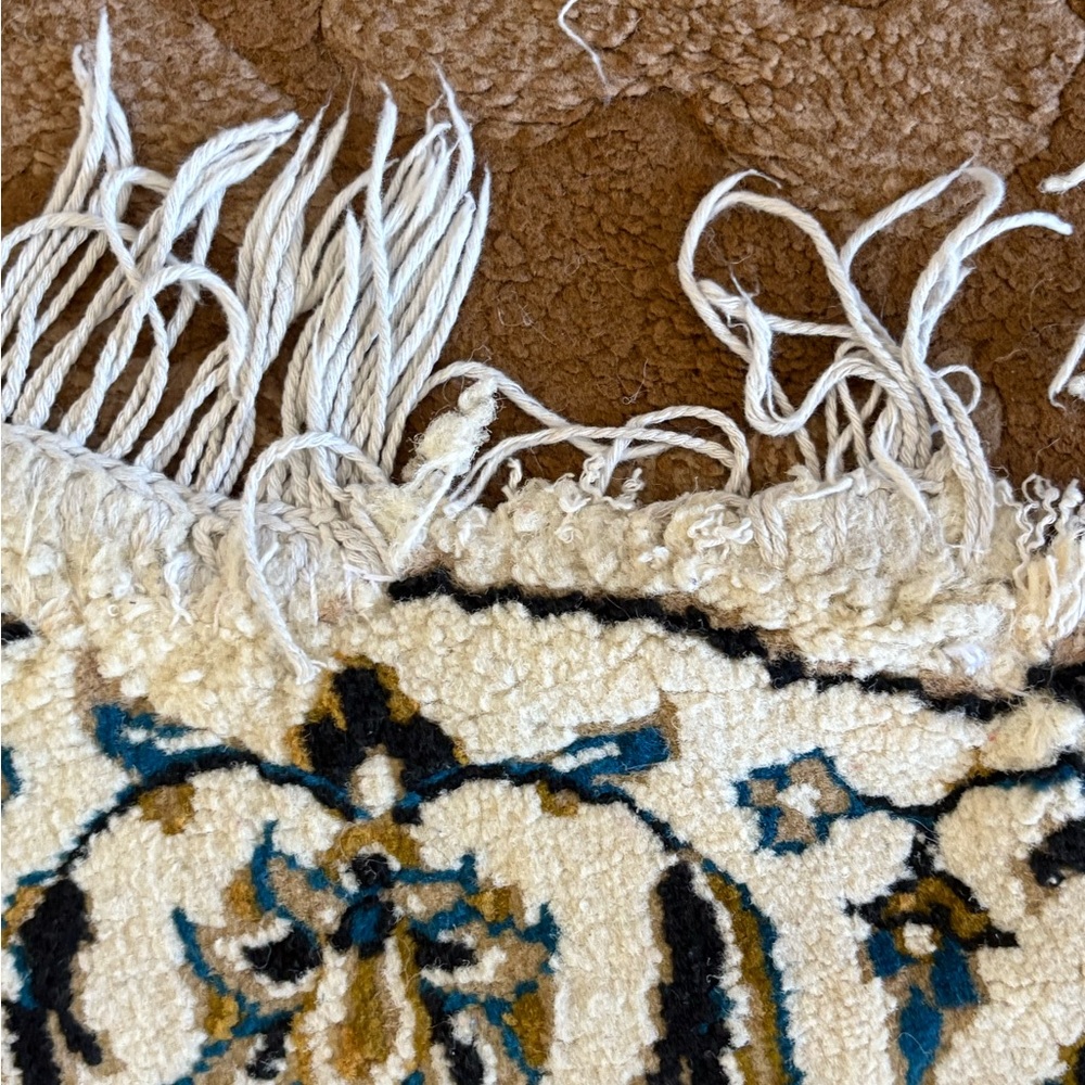 Authentic Persian Circular Rug (Handmade) - Picture 5 of 9